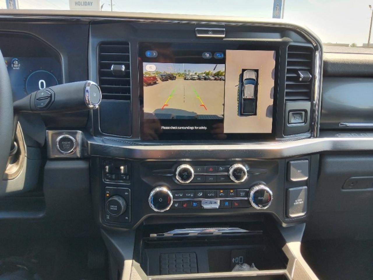2026 Ford F-350 Super Duty SRW Lariat Photo