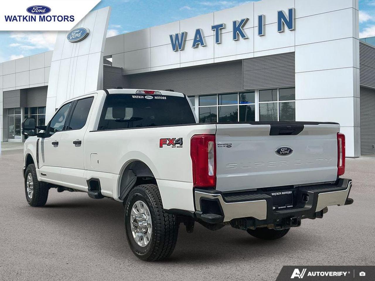 2024 Ford F-350 SuperCrew 4X4 XLT 6.7L POWER STROKE 176"WB Photo2