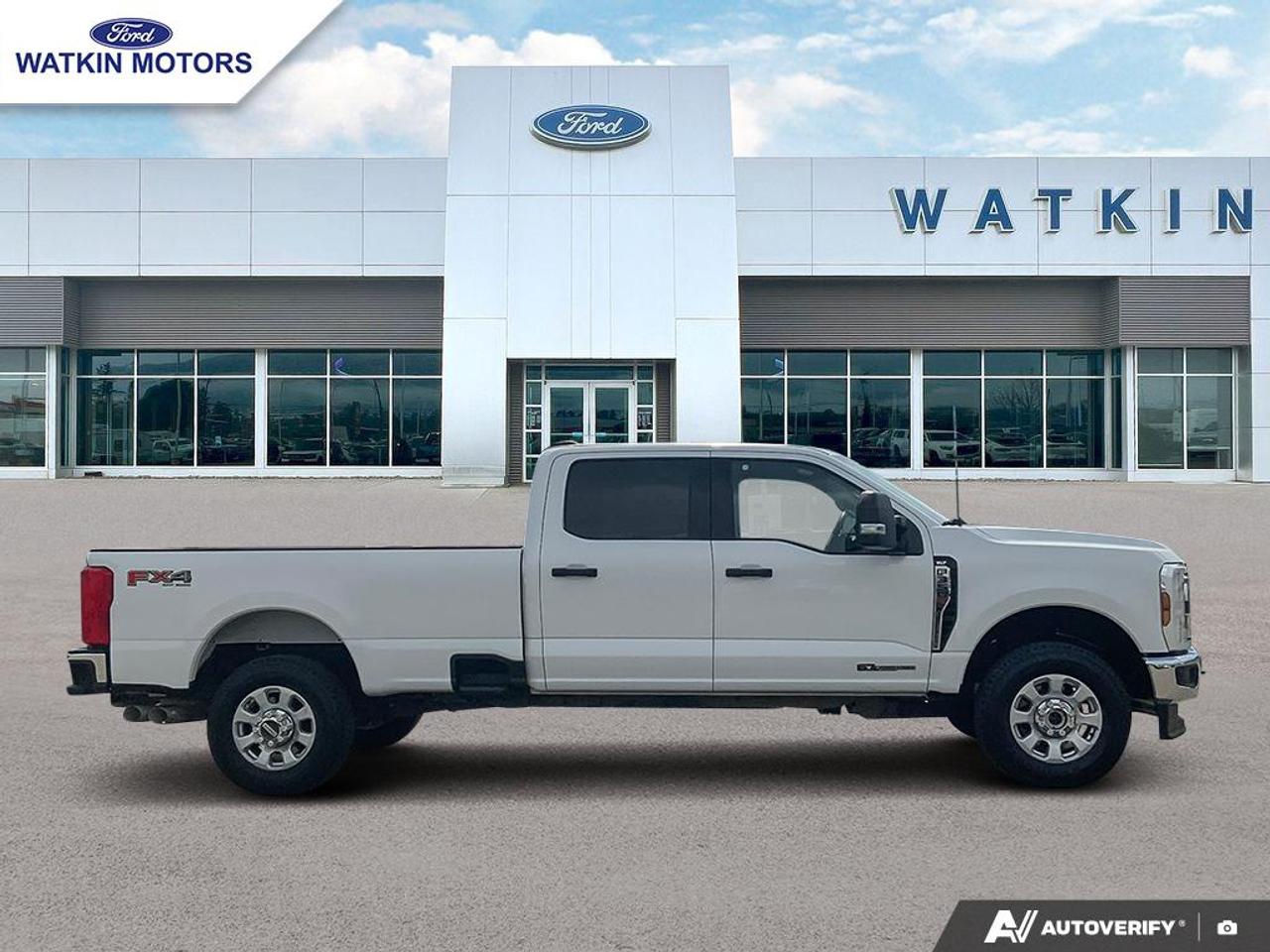 2024 Ford F-350 SuperCrew 4X4 XLT 6.7L POWER STROKE 176"WB Photo5