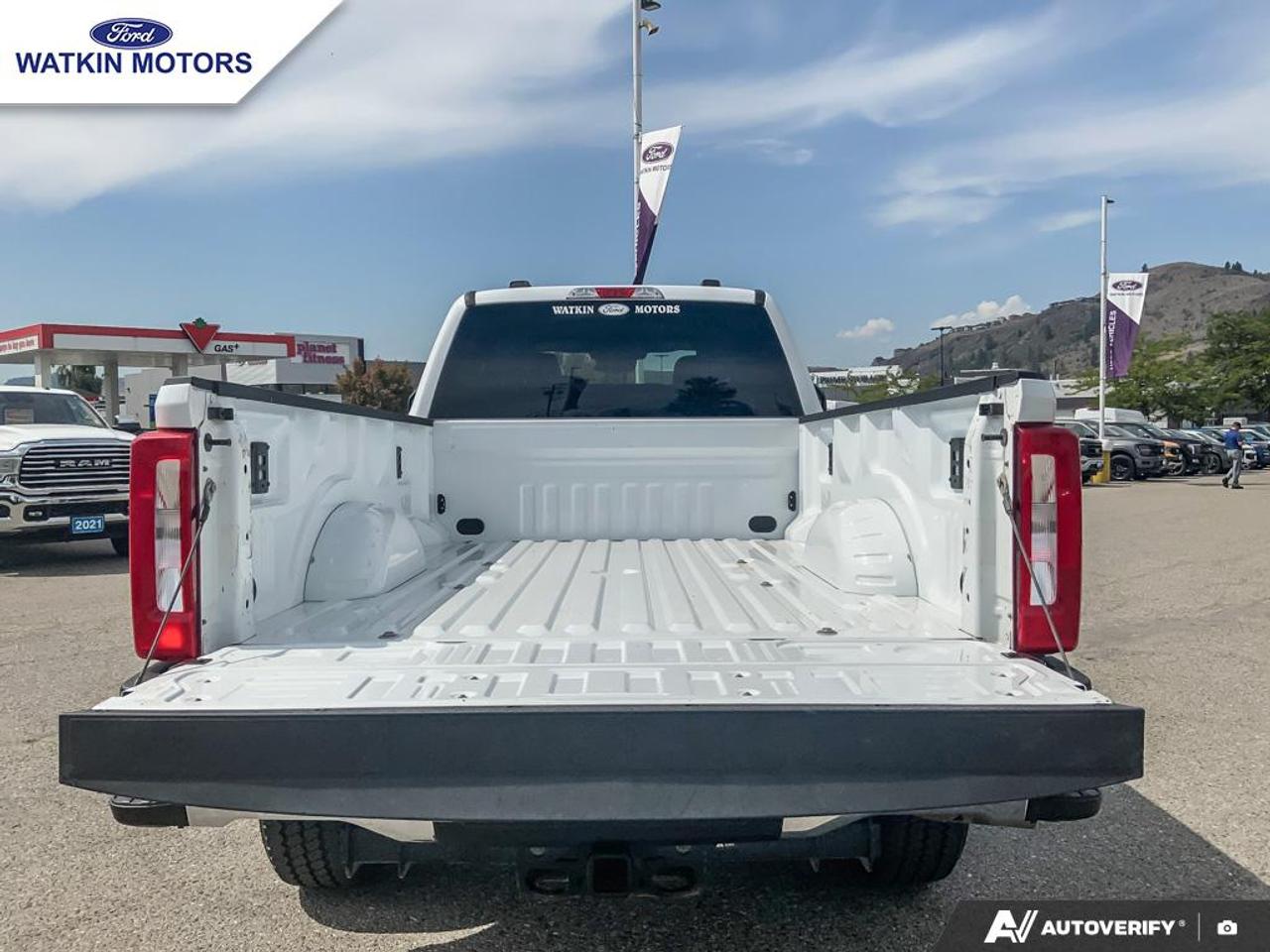 2024 Ford F-350 SuperCrew 4X4 XLT 6.7L POWER STROKE 176"WB Photo14
