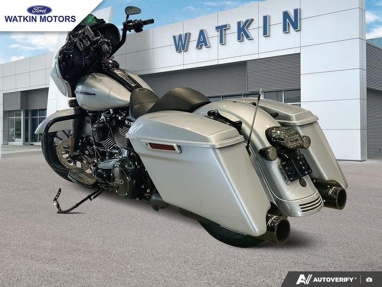 2019 Harley-Davidson Street Glide Special FLHXS Photo1