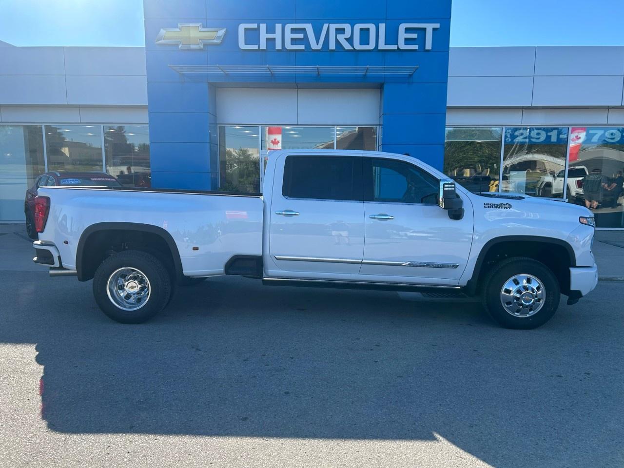 2026 Chevrolet Silverado 3500HD 4WD Crew Cab Long Box High Country Photo1