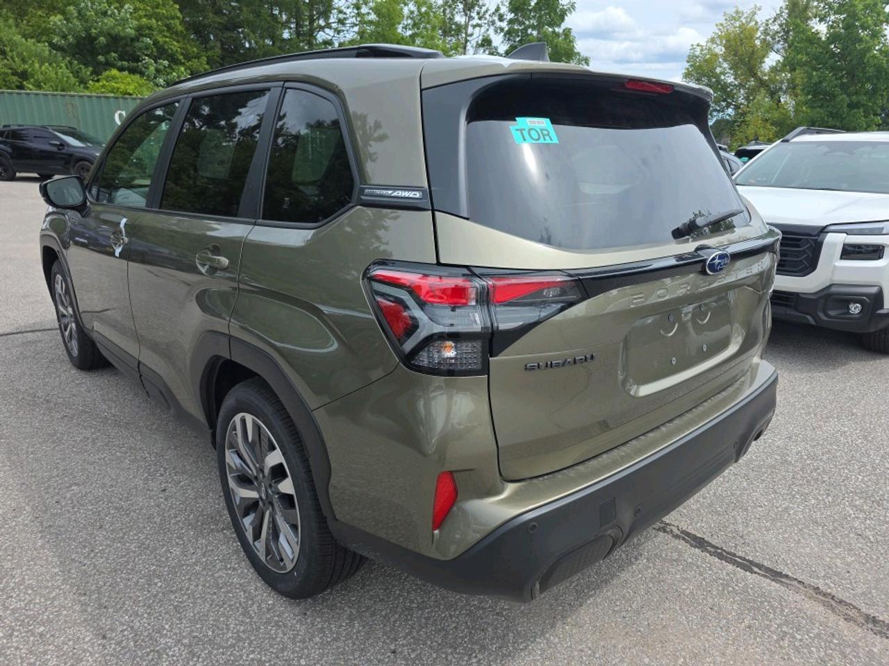 2026 Subaru Forester Premier Photo