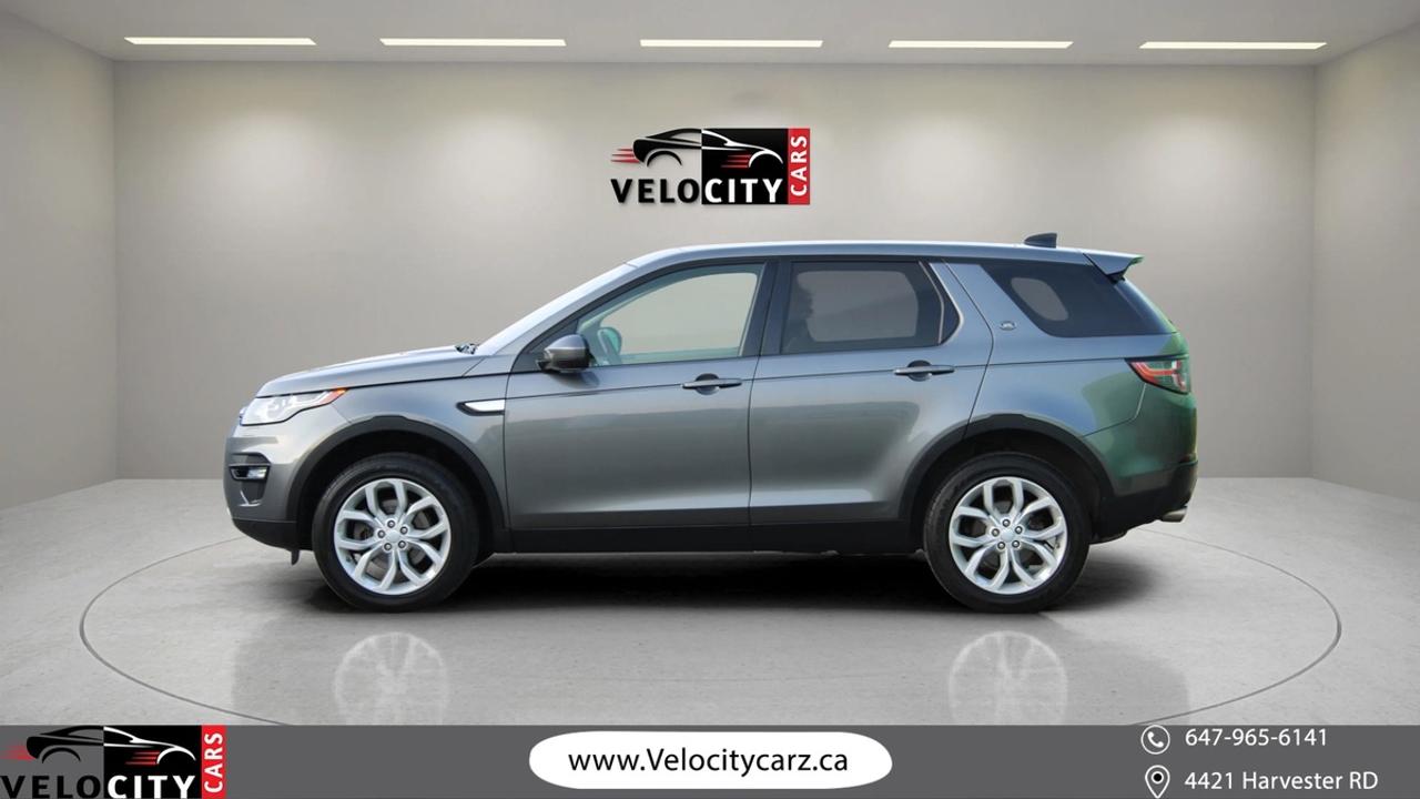 2017 Land Rover Discovery Sport HSE Photo3