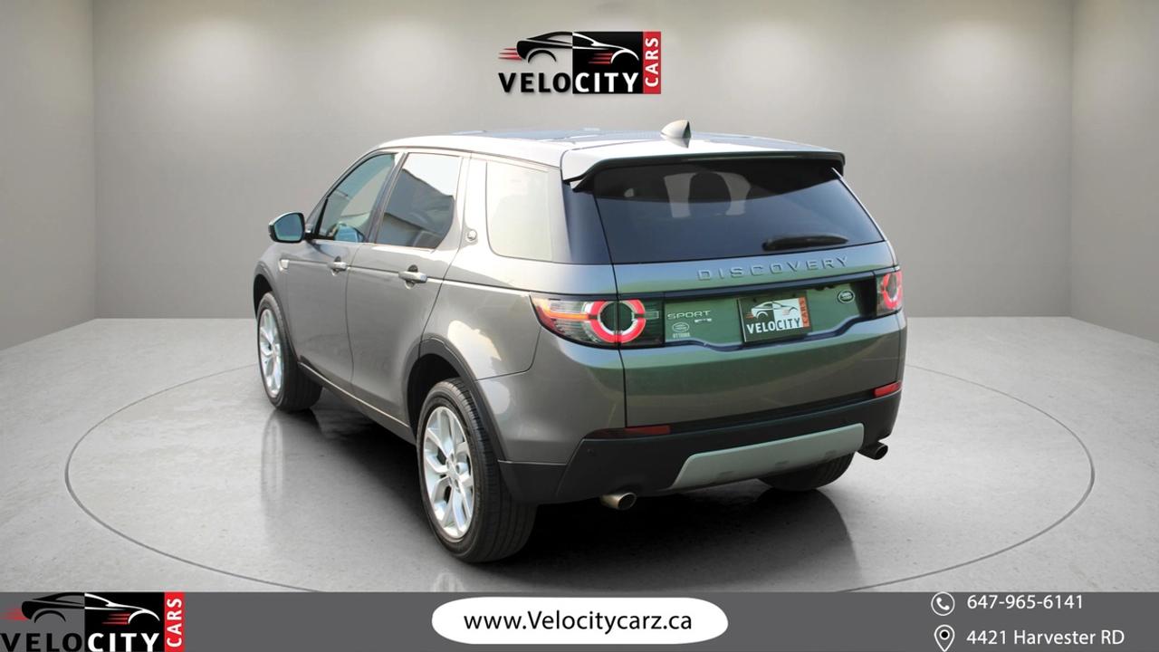 2017 Land Rover Discovery Sport HSE Photo