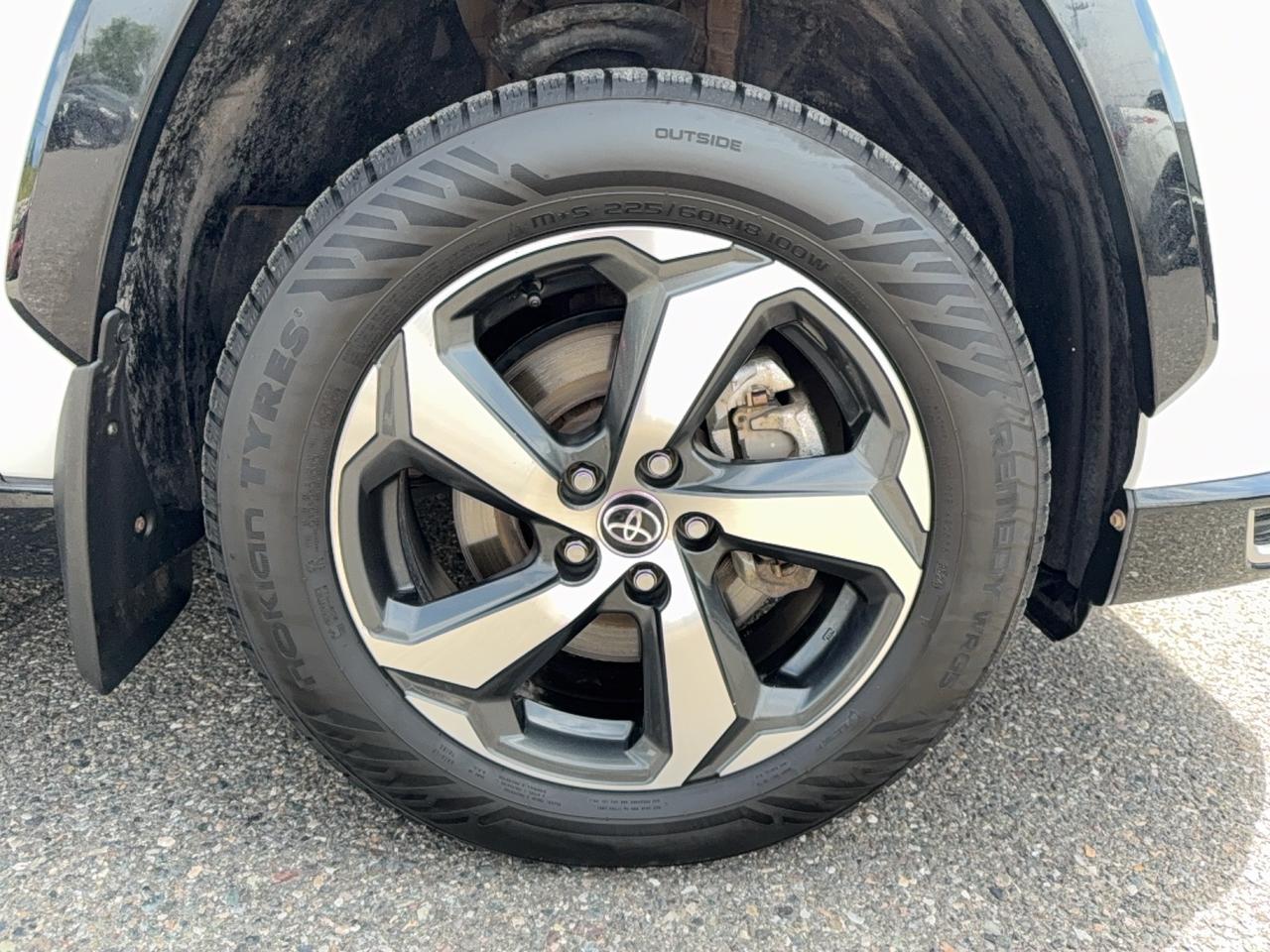 2023 Toyota RAV4 Plug-In Hybrid SE Photo