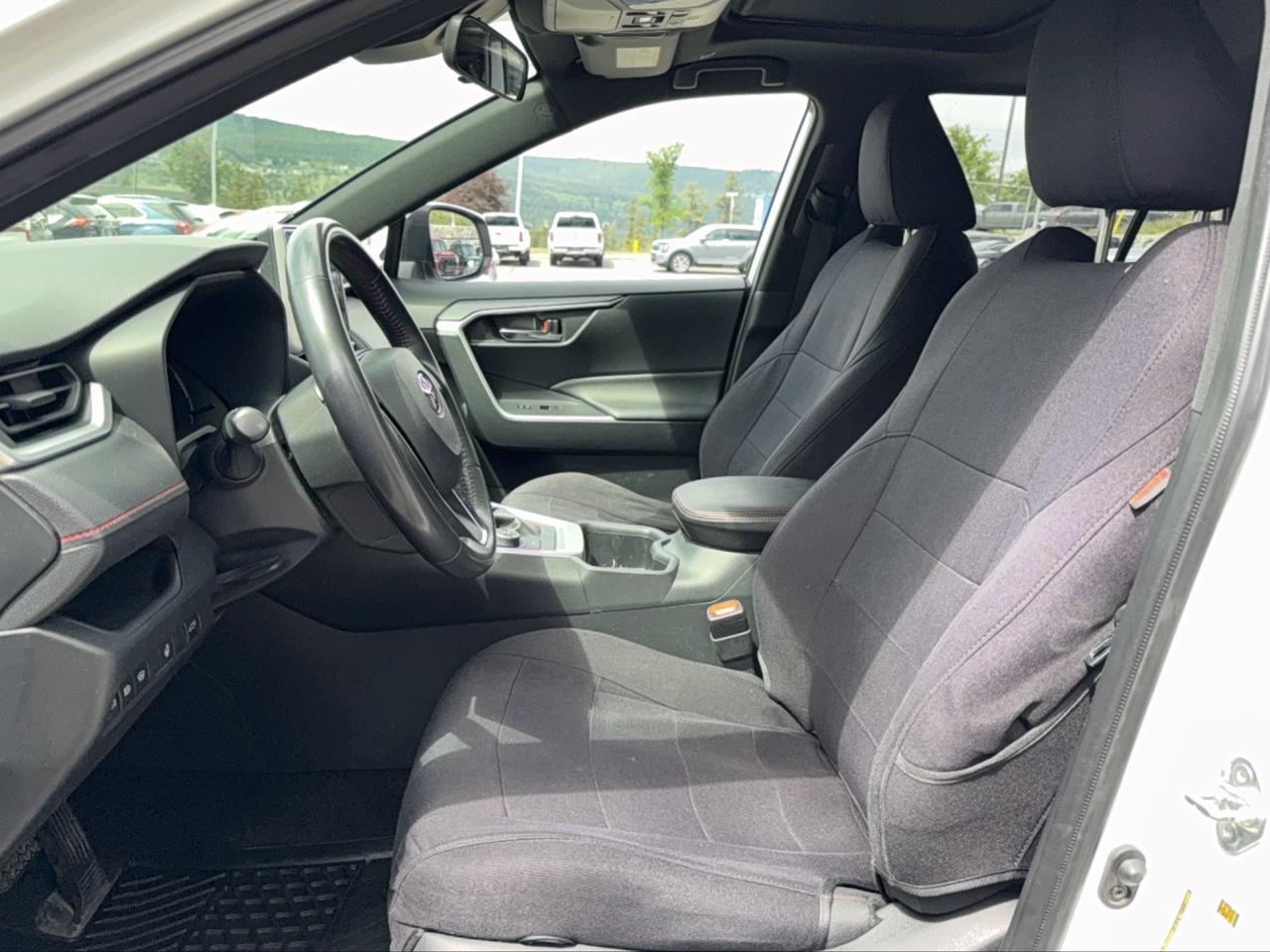 2023 Toyota RAV4 Plug-In Hybrid SE Photo