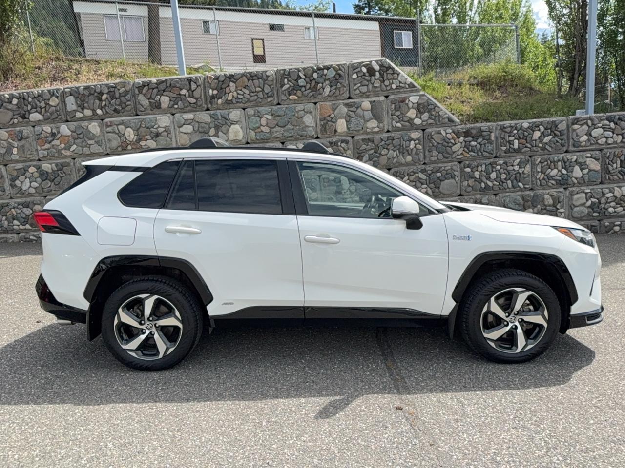 2023 Toyota RAV4 Plug-In Hybrid SE Photo
