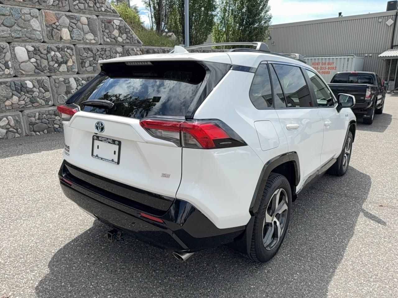 2023 Toyota RAV4 Plug-In Hybrid SE Photo