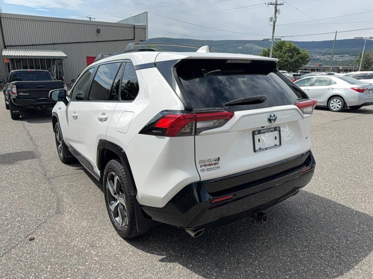 2023 Toyota RAV4 Plug-In Hybrid SE Photo