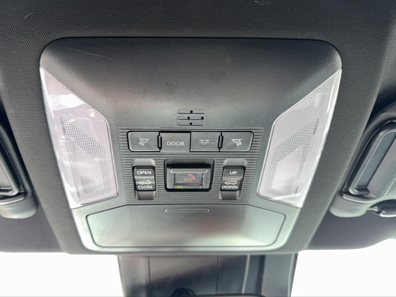 2023 Toyota RAV4 Plug-In Hybrid SE Photo
