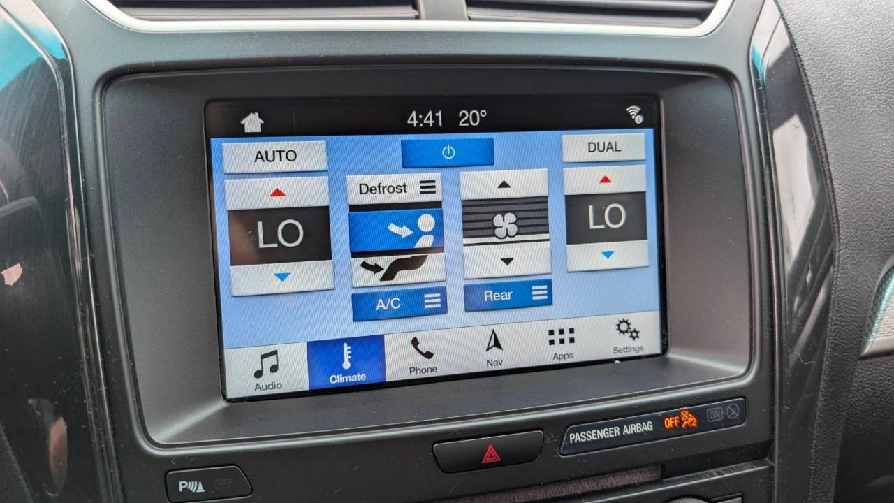 2017 Ford Explorer FWD 4dr XLT Photo