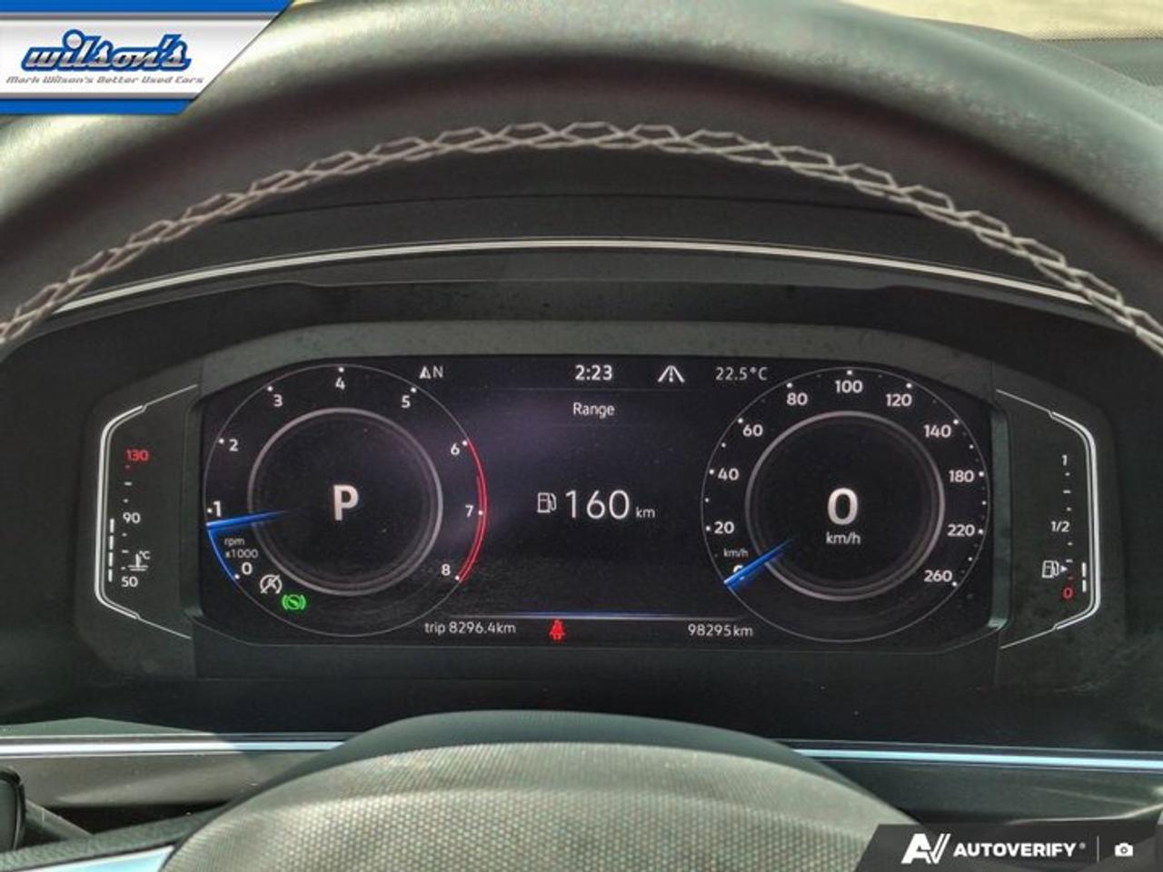 2022 Volkswagen Tiguan Comfortline AWD | Leather | Sunroof | Heated Seats | Remote Start | Wireless Carplay | and More! Photo