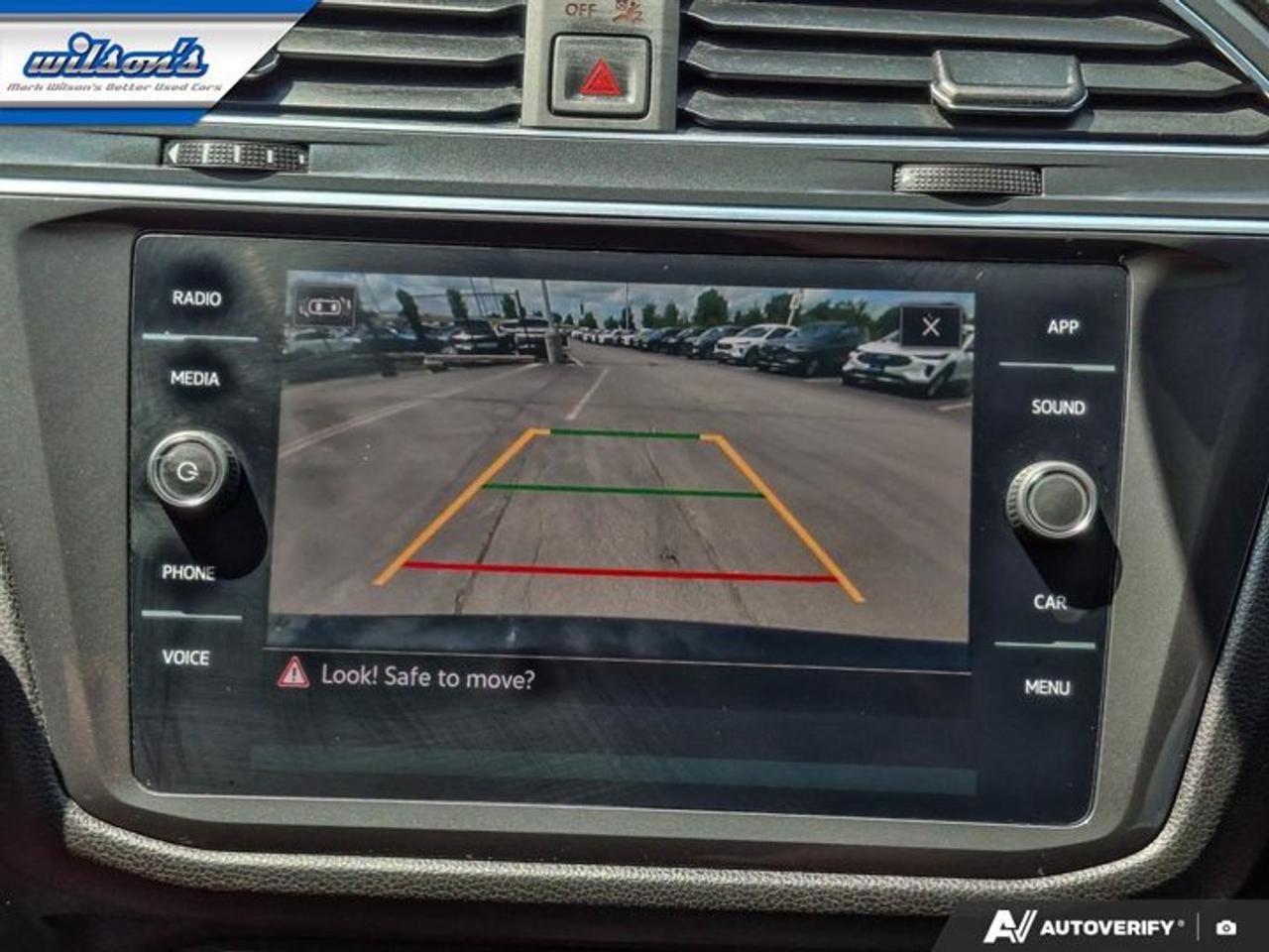 2022 Volkswagen Tiguan Comfortline AWD | Leather | Sunroof | Heated Seats | Remote Start | Wireless Carplay | and More! Photo