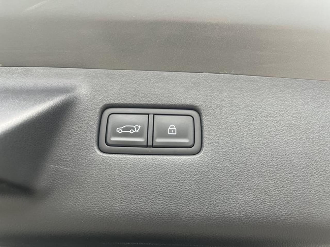 14371471.824199769