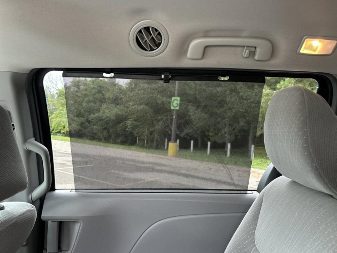 2018 Toyota Sienna LE AWD | No Accidents Photo