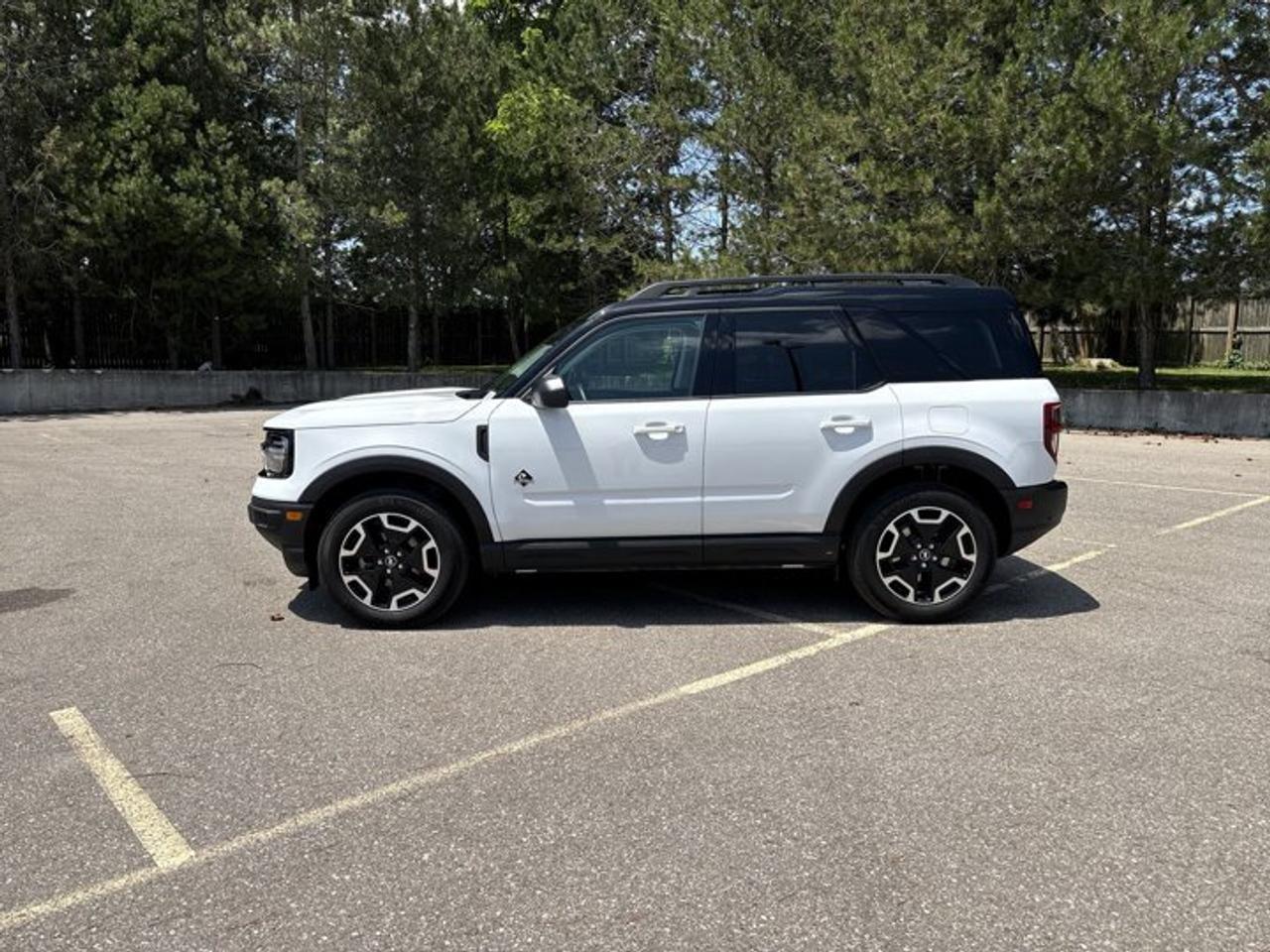 2024 Ford Bronco Sport Outer Banks 4x4 | Heated Steering Wheel Photo