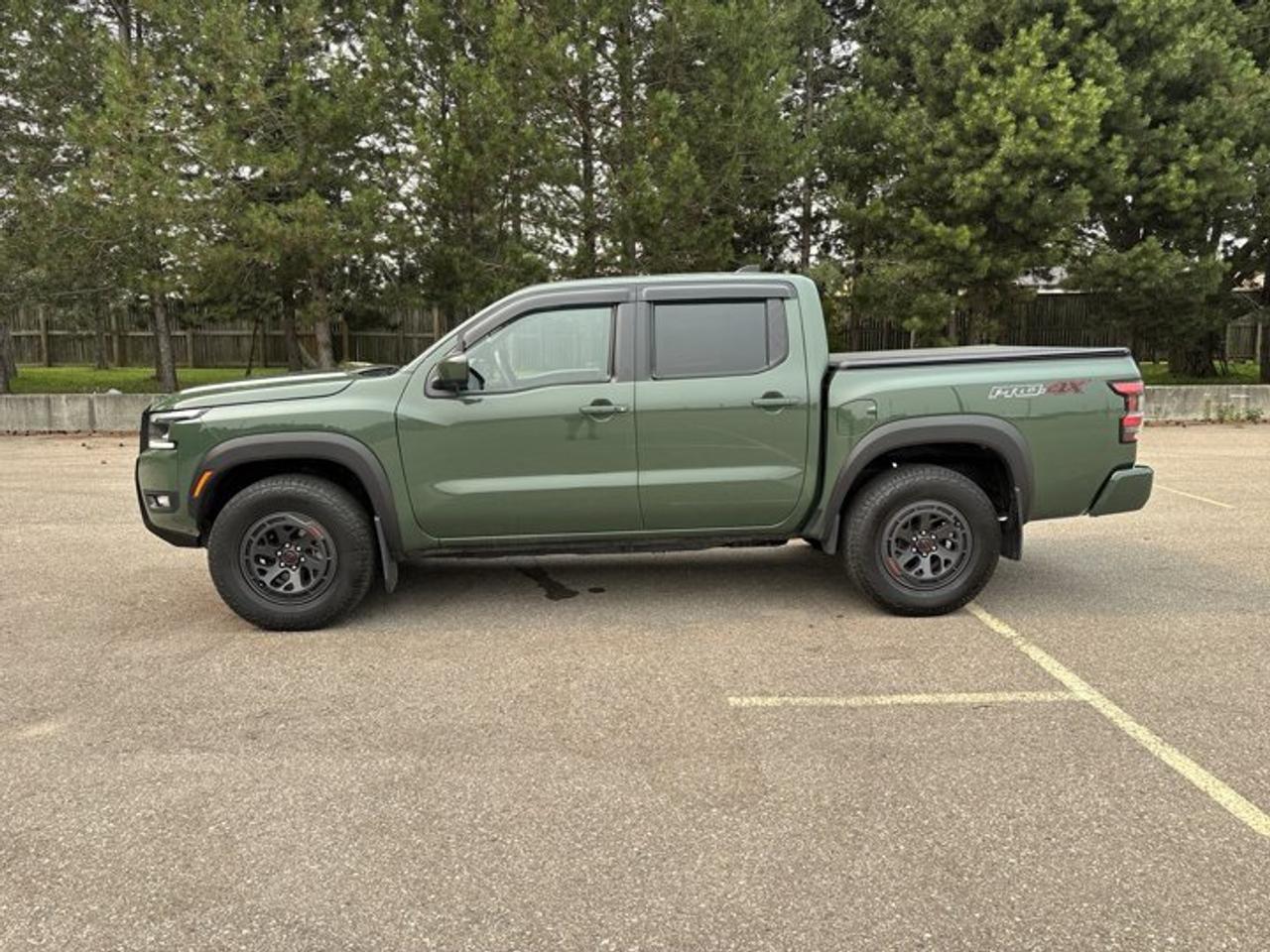 2025 Nissan Frontier PRO-4X Crew Cab 4x4 | No Accidents | Heated Steering Photo