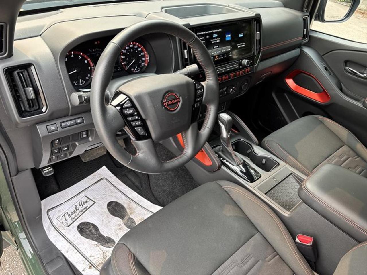 2025 Nissan Frontier PRO-4X Crew Cab 4x4 | No Accidents | Heated Steering Photo