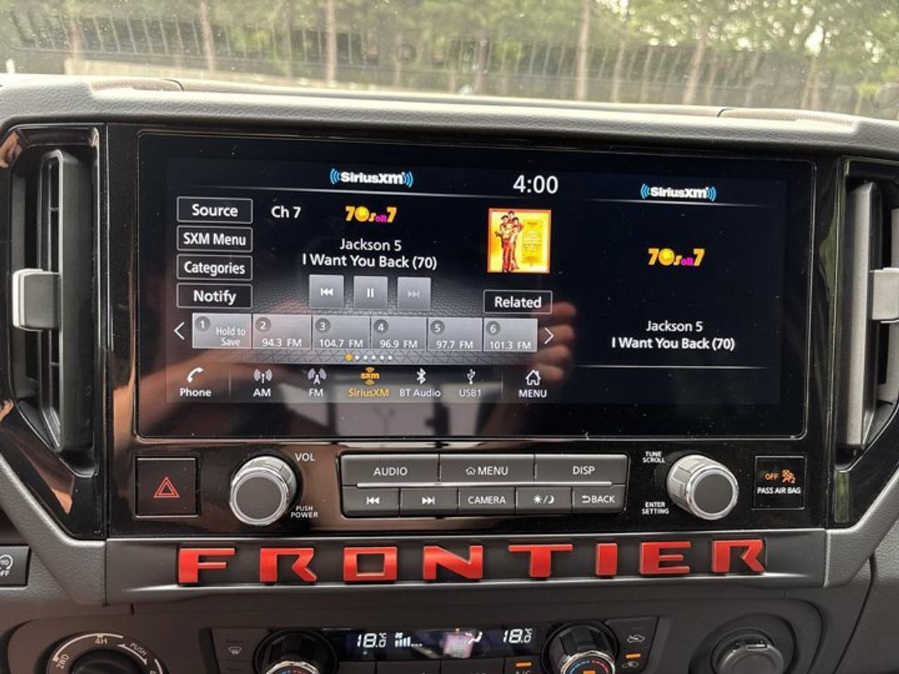 2025 Nissan Frontier PRO-4X Crew Cab 4x4 | No Accidents | Heated Steering Photo