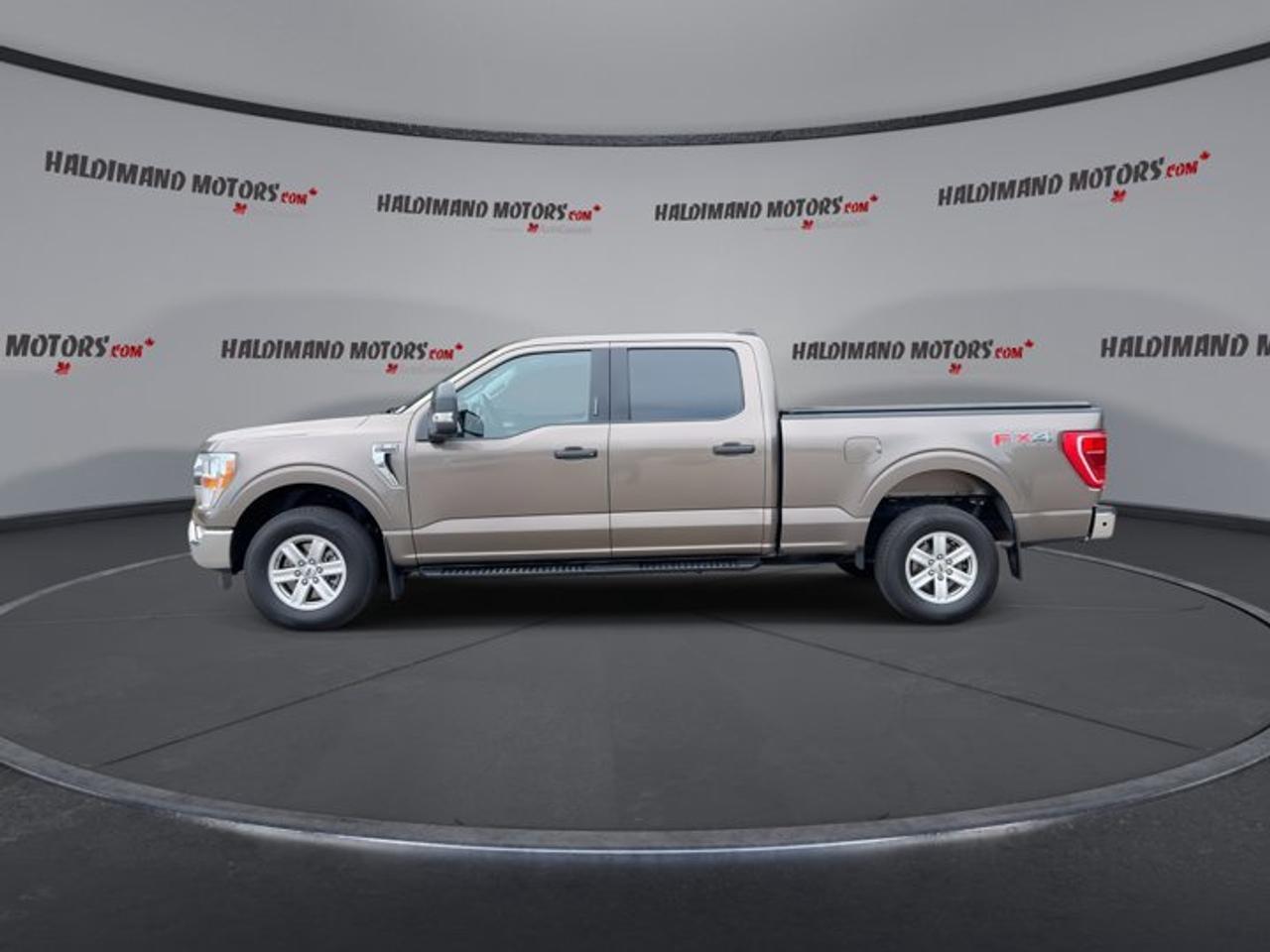 2022 Ford F-150 XLT SuperCrew 6.5' Box 4wd Photo