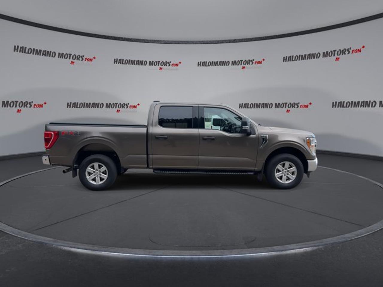 2022 Ford F-150 XLT SuperCrew 6.5' Box 4wd Photo