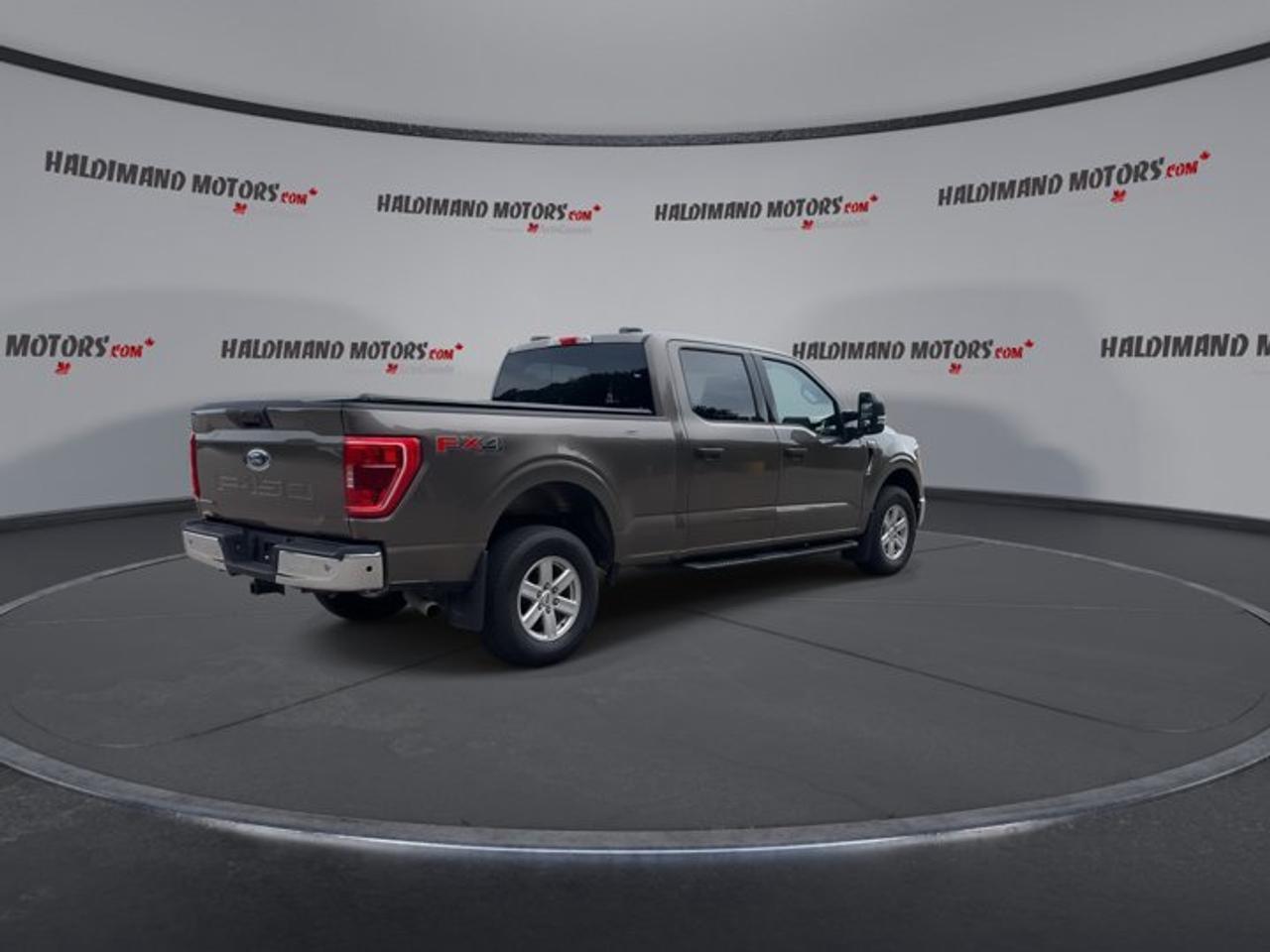 2022 Ford F-150 XLT SuperCrew 6.5' Box 4wd Photo