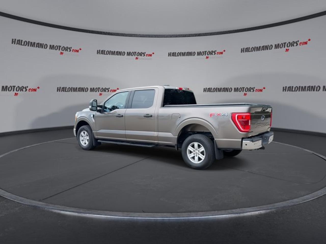 2022 Ford F-150 XLT SuperCrew 6.5' Box 4wd Photo