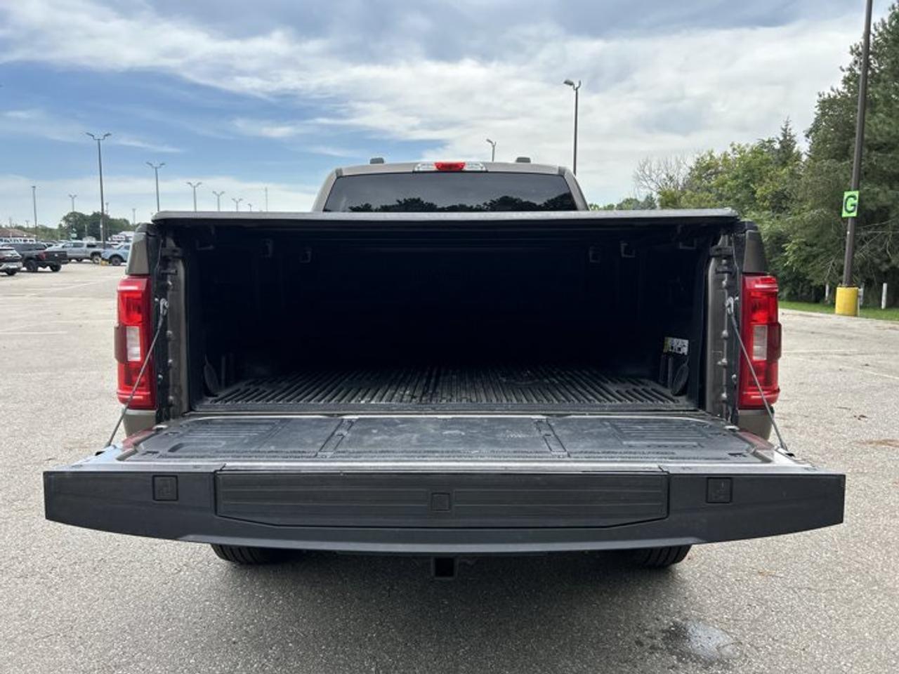 2022 Ford F-150 XLT SuperCrew 6.5' Box 4wd Photo