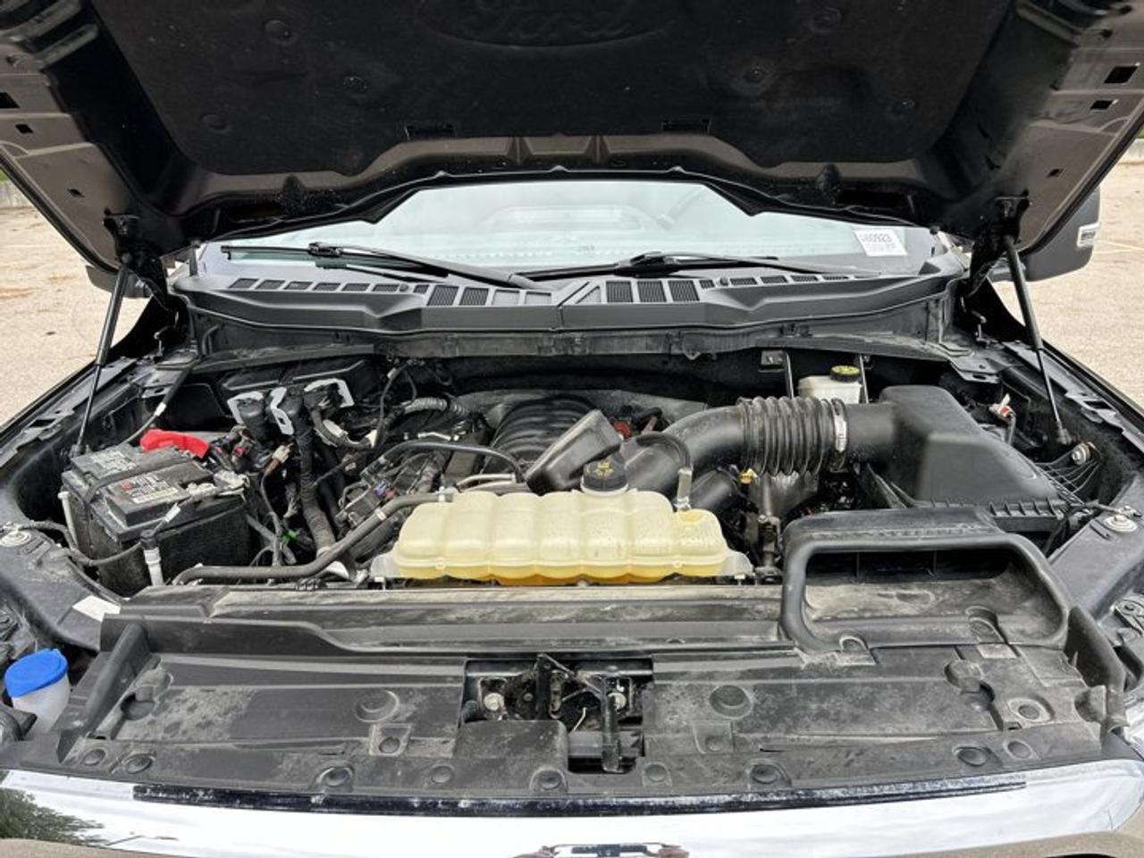 2022 Ford F-150 XLT SuperCrew 6.5' Box 4wd Photo