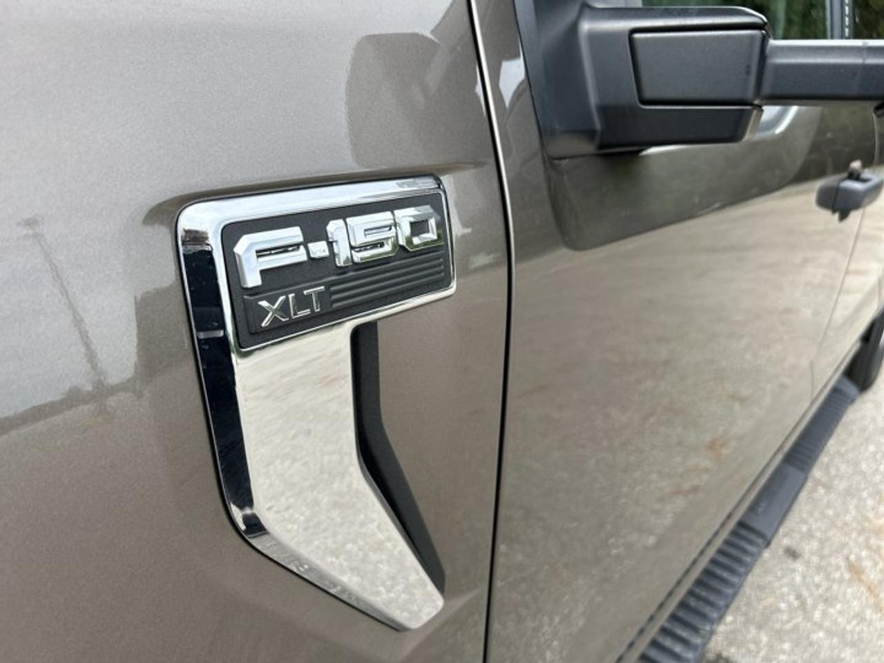 2022 Ford F-150 XLT SuperCrew 6.5' Box 4wd Photo