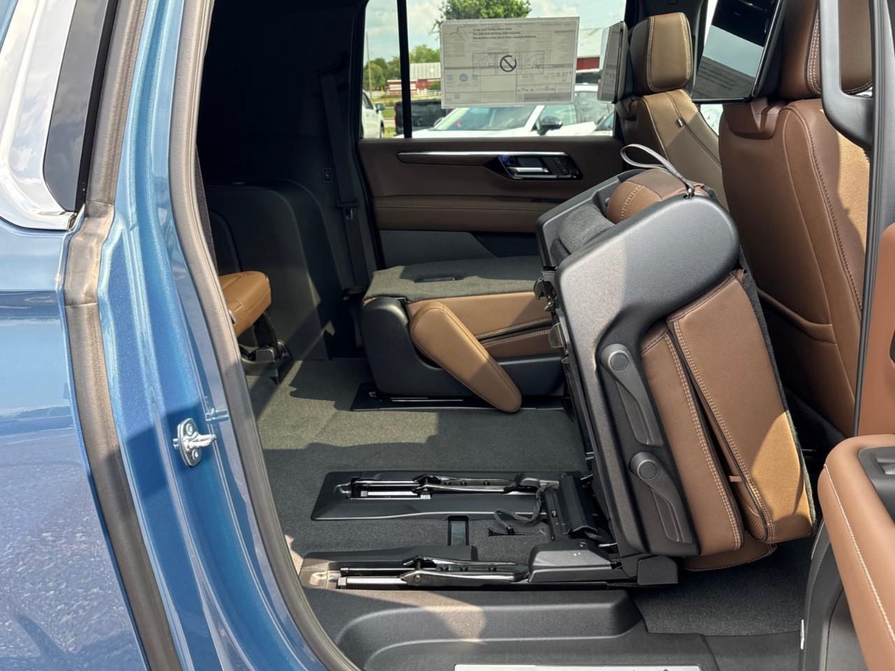 2026 Chevrolet Suburban High Country New Full Size 7 Passenger 4X4 SUV with Heated and Ventilated Front Seats, Heated Second Row Seats, Heated Steering Wheel, Max Trailering Package, Super Cruise Hands Free Driving, Panoramic Sunroof, Dr Photo