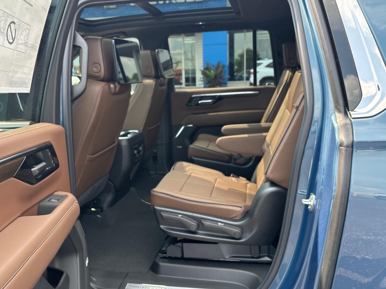 2026 Chevrolet Suburban High Country New Full Size 7 Passenger 4X4 SUV with Heated and Ventilated Front Seats, Heated Second Row Seats, Heated Steering Wheel, Max Trailering Package, Super Cruise Hands Free Driving, Panoramic Sunroof, Dr Photo
