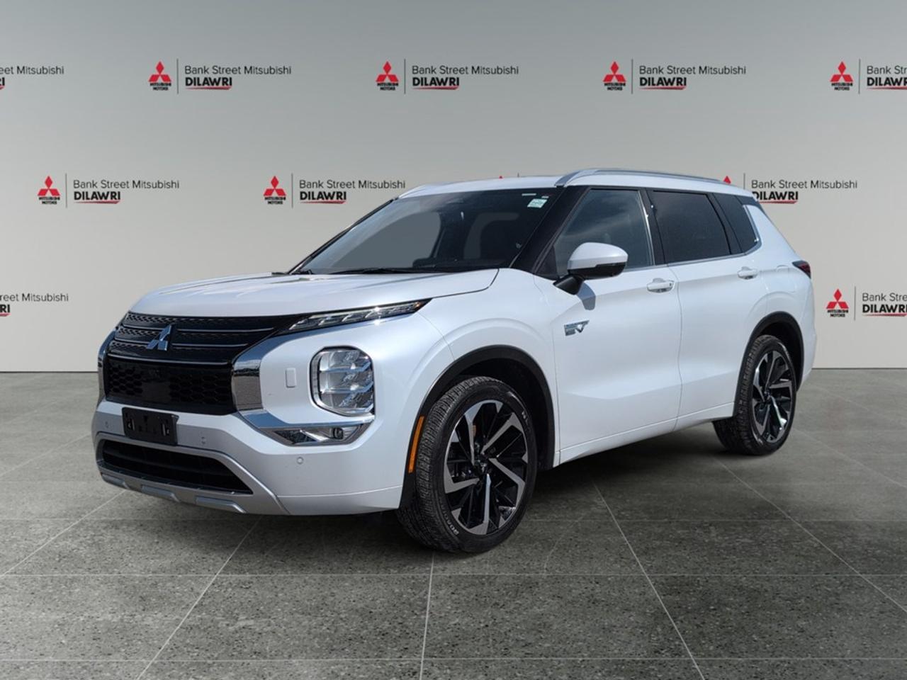 Used 2023 Mitsubishi Outlander Plug-In Hybrid GT S-AWC for sale in Gloucester, ON