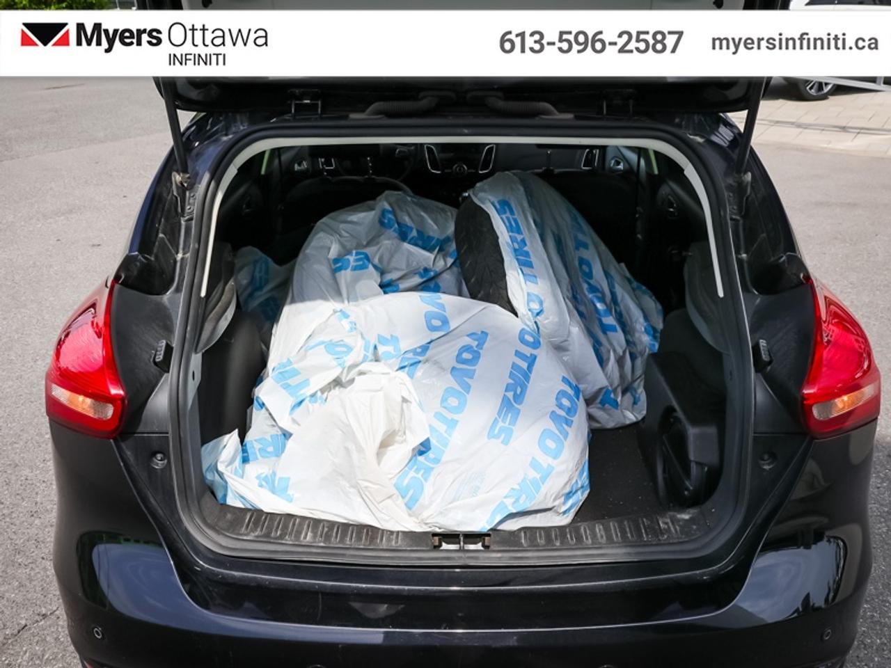 2018 Ford Focus Titanium  Sold AS-IS - Leather Seats - Bluetooth Photo