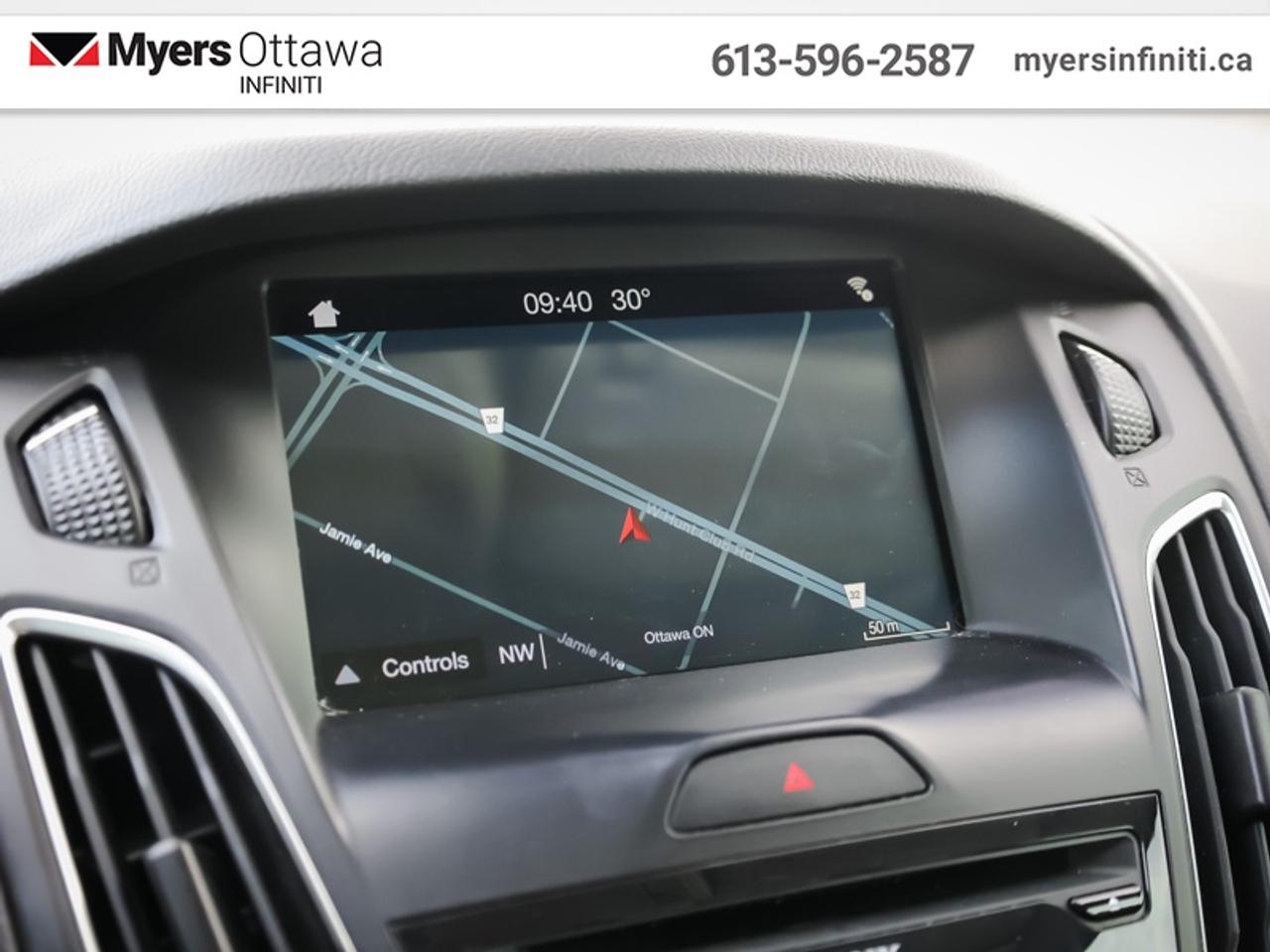 2018 Ford Focus Titanium  Sold AS-IS - Leather Seats - Bluetooth Photo