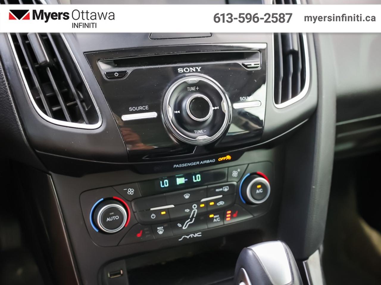 2018 Ford Focus Titanium  Sold AS-IS - Leather Seats - Bluetooth Photo