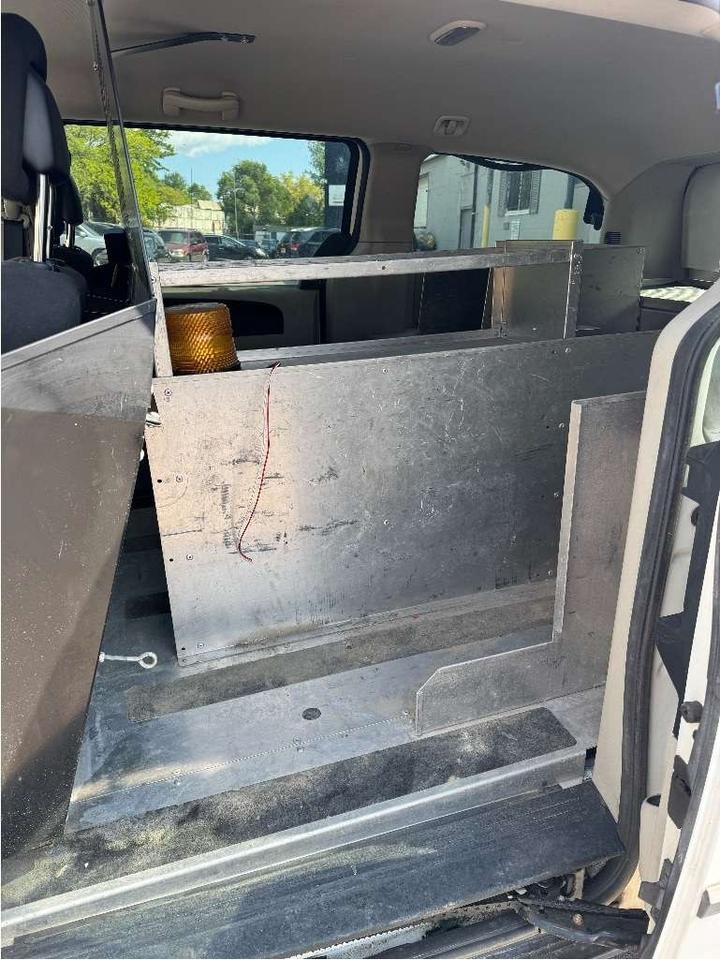 2012 Dodge Grand Caravan dodge crand caravan cargo Photo