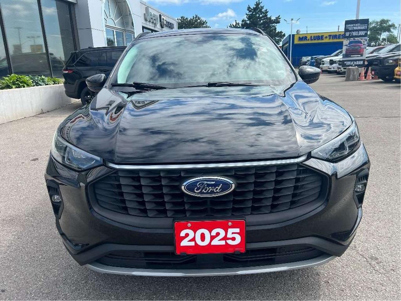 2025 Ford Escape Platinum AWD *LTHR *NAVI *PWR SEATS *PWR LIFTGATE Photo