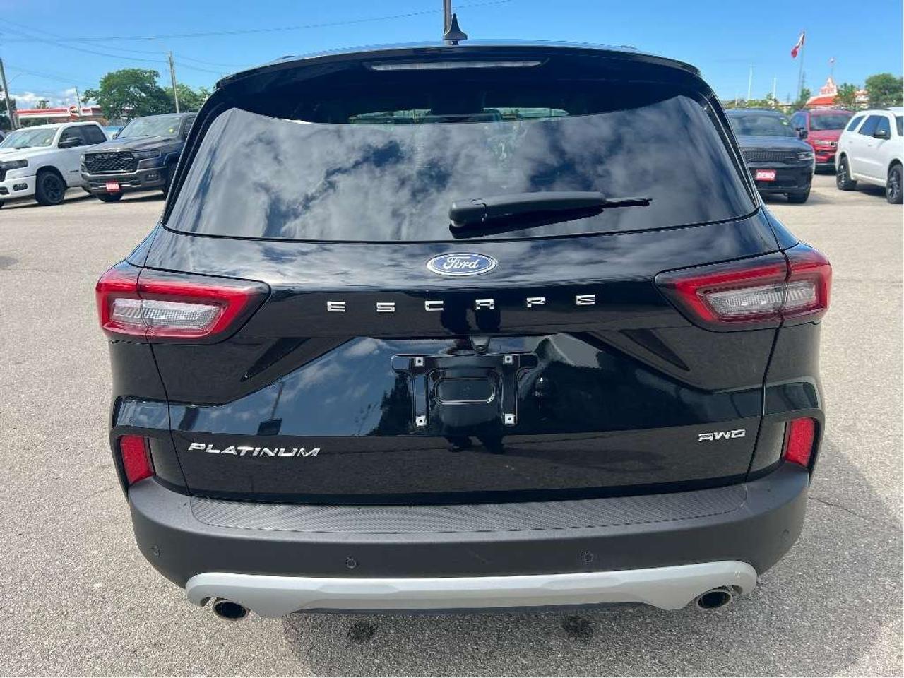 2025 Ford Escape Platinum AWD *LTHR *NAVI *PWR SEATS *PWR LIFTGATE Photo