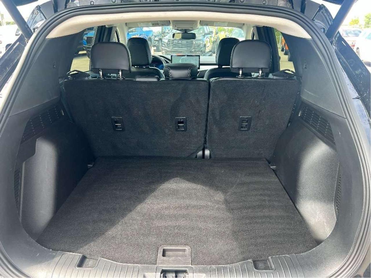 2025 Ford Escape Platinum AWD *LTHR *NAVI *PWR SEATS *PWR LIFTGATE Photo