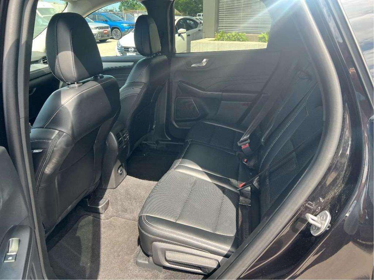 2025 Ford Escape Platinum AWD *LTHR *NAVI *PWR SEATS *PWR LIFTGATE Photo