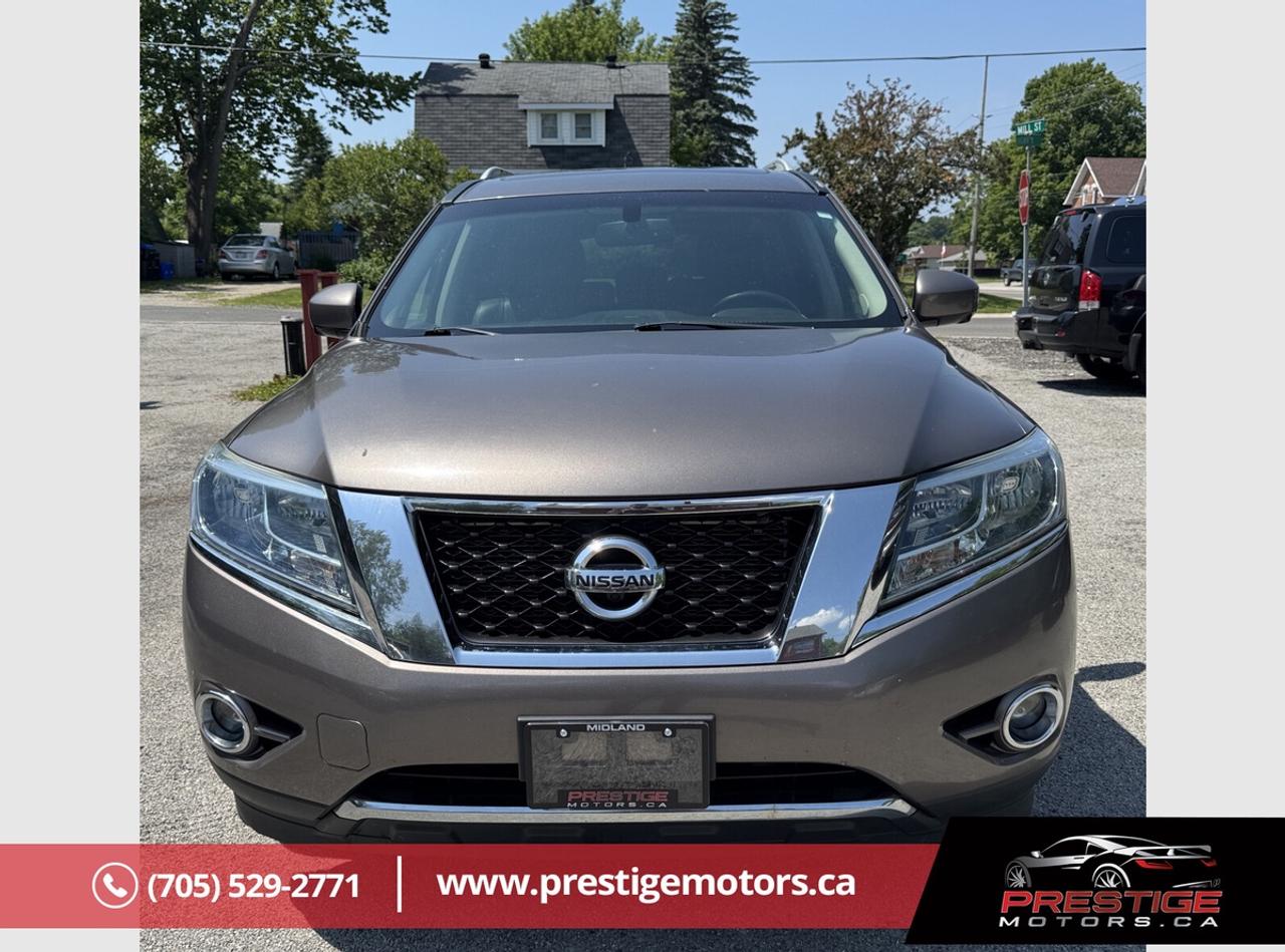 2014 Nissan Pathfinder Platinum Photo