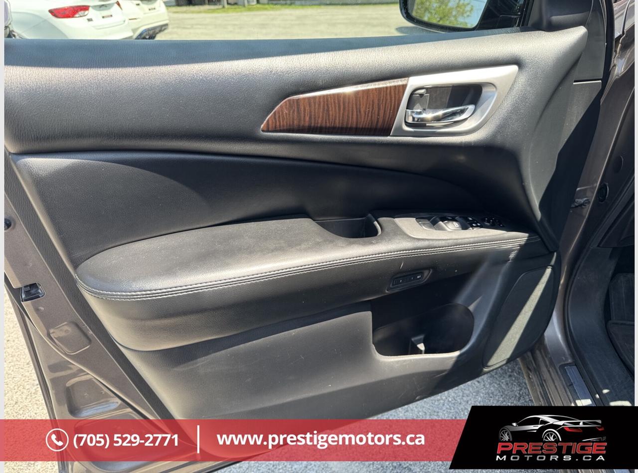 2014 Nissan Pathfinder Platinum Photo