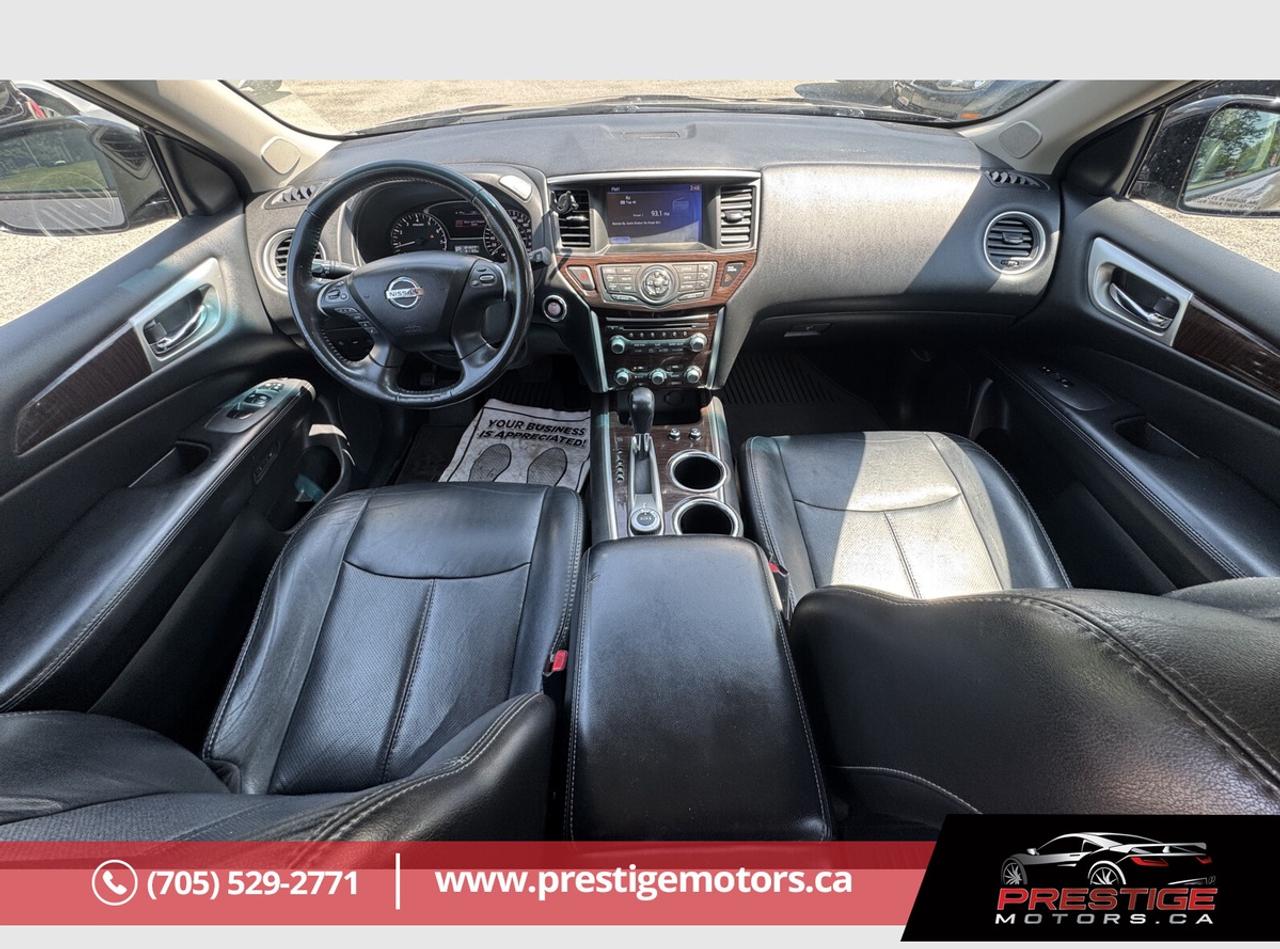 2014 Nissan Pathfinder Platinum Photo