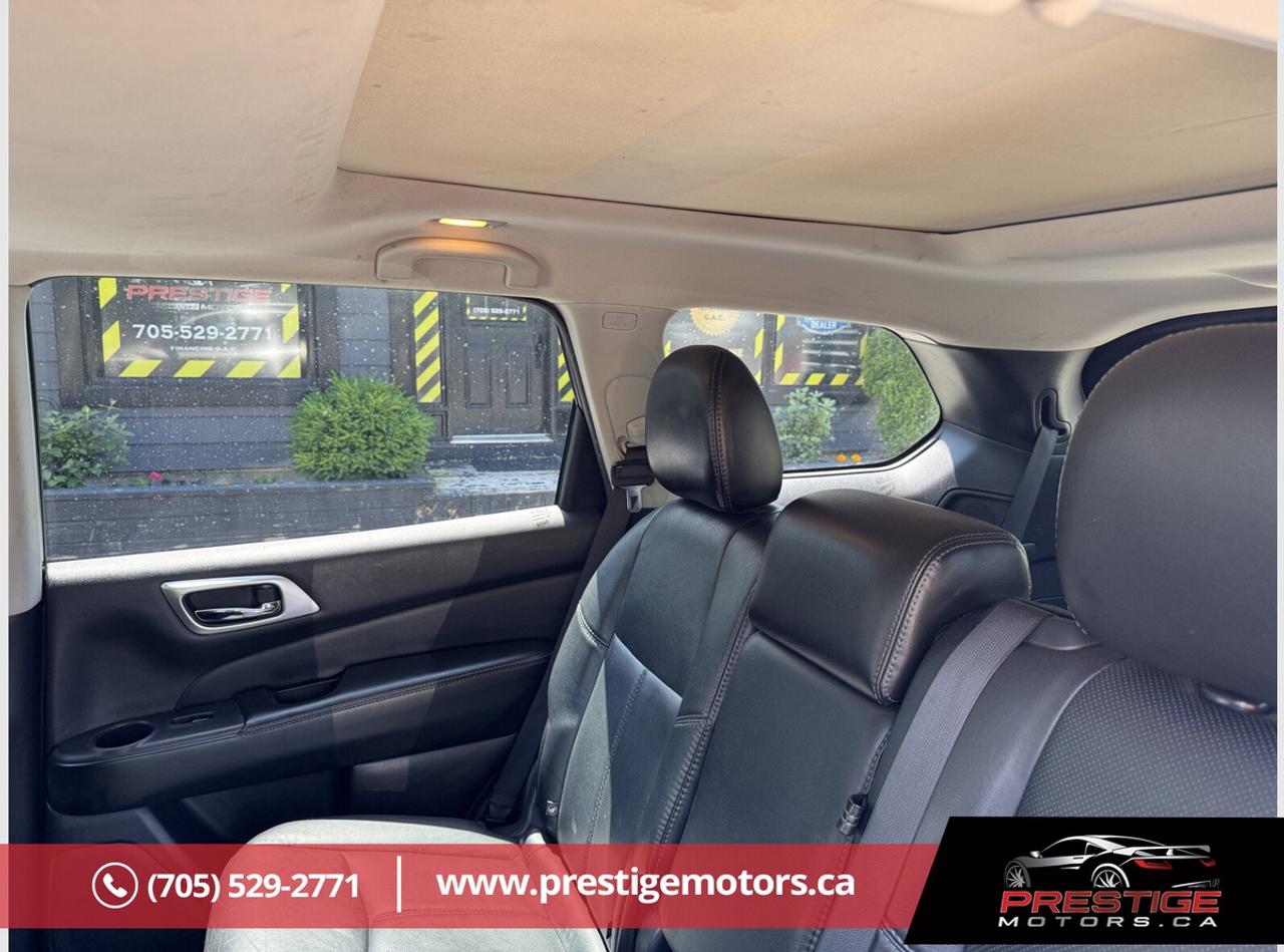 2014 Nissan Pathfinder Platinum Photo