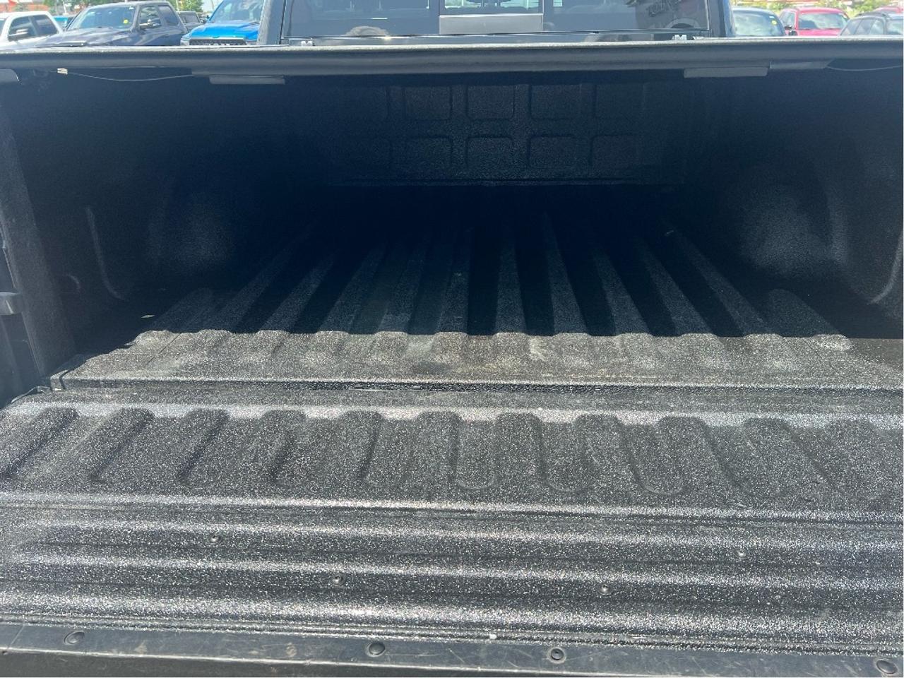 2023 RAM 1500 Classic Warlock Crew 4x4 V6 *TONNEAU *LINER *STEPS *HITCH Photo