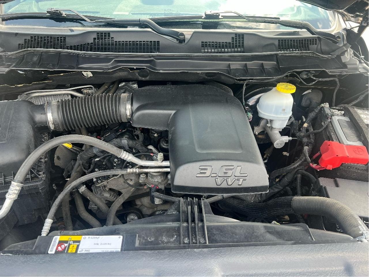 2023 RAM 1500 Classic Warlock Crew 4x4 V6 *TONNEAU *LINER *STEPS *HITCH Photo