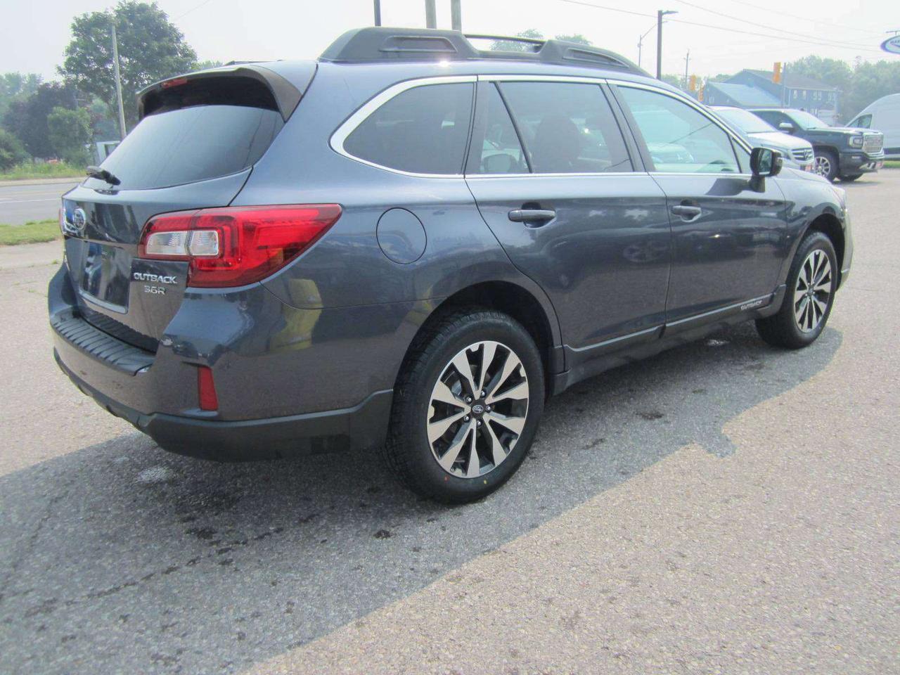2016 Subaru Outback 4dr Wgn 3.6R Limited LEATHER NAV SUNROOF Photo