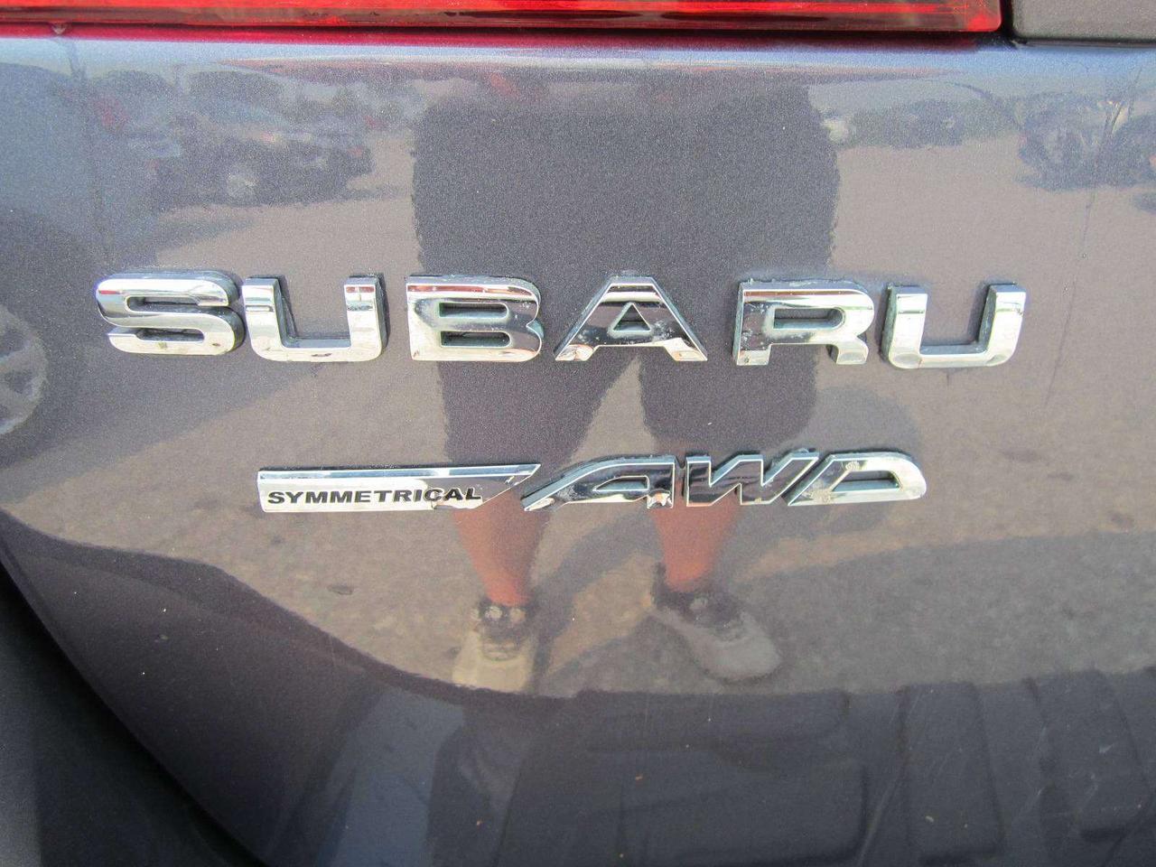 2016 Subaru Outback 4dr Wgn 3.6R Limited LEATHER NAV SUNROOF Photo